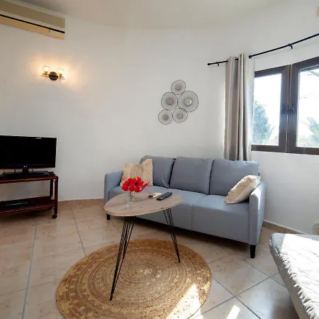 Ferienhaus Leon By Interhome