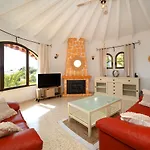 Leon By Interhome Tatil Evi Calp