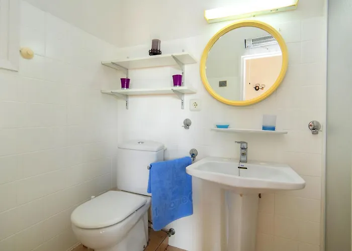 Semesterbostad Leon By Interhome *